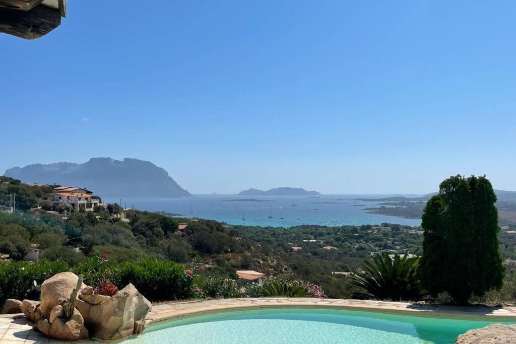 Villa And Pool Tavolara View Porto Istana Экстерьер фото